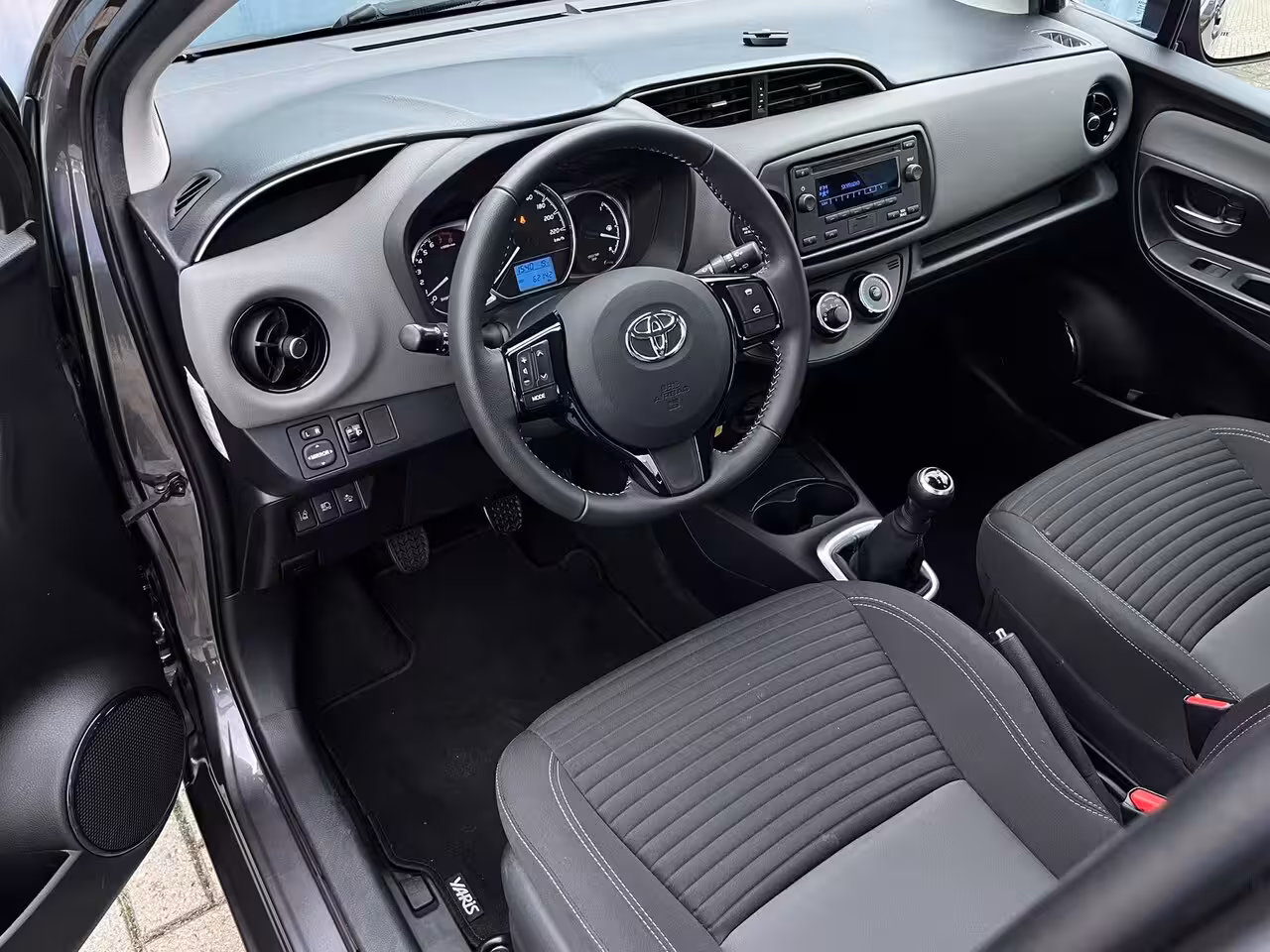 Toyota Yaris 1.0 VVT-i Comfort Trekhaak | Airco | Elektrische ramen