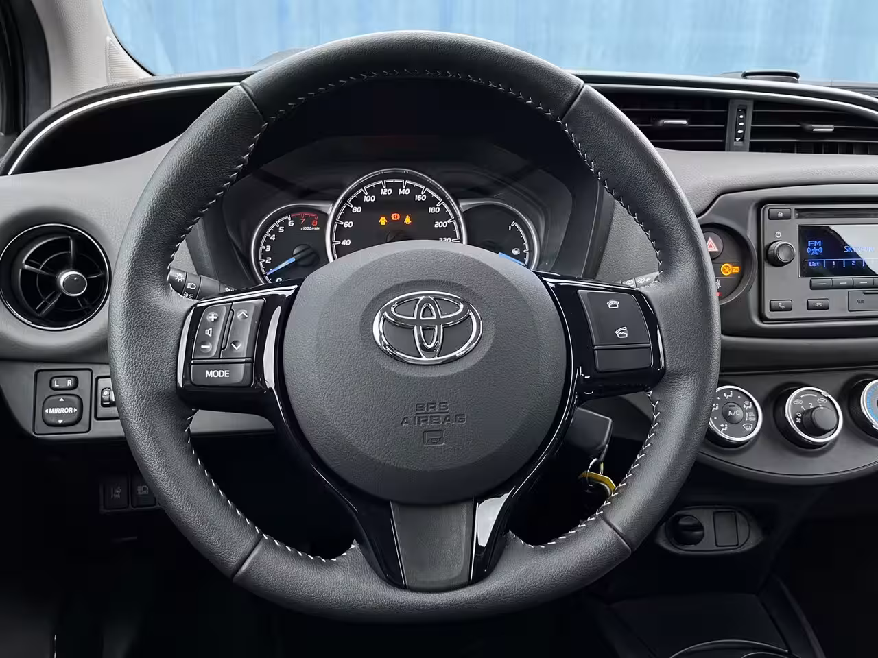 Toyota Yaris 1.0 VVT-i Comfort Trekhaak | Airco | Elektrische ramen
