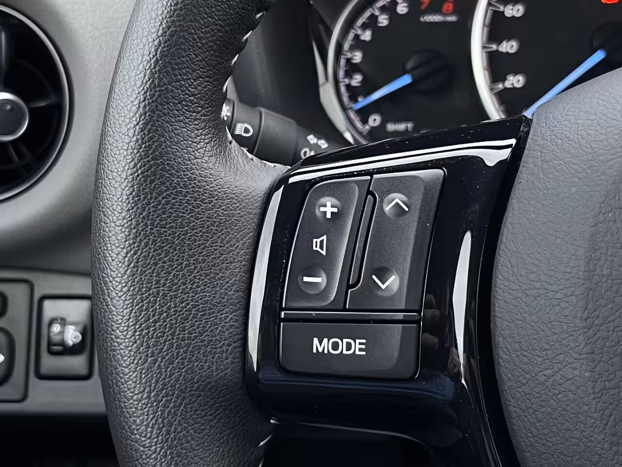 Toyota Yaris 1.0 VVT-i Comfort Trekhaak | Airco | Elektrische ramen