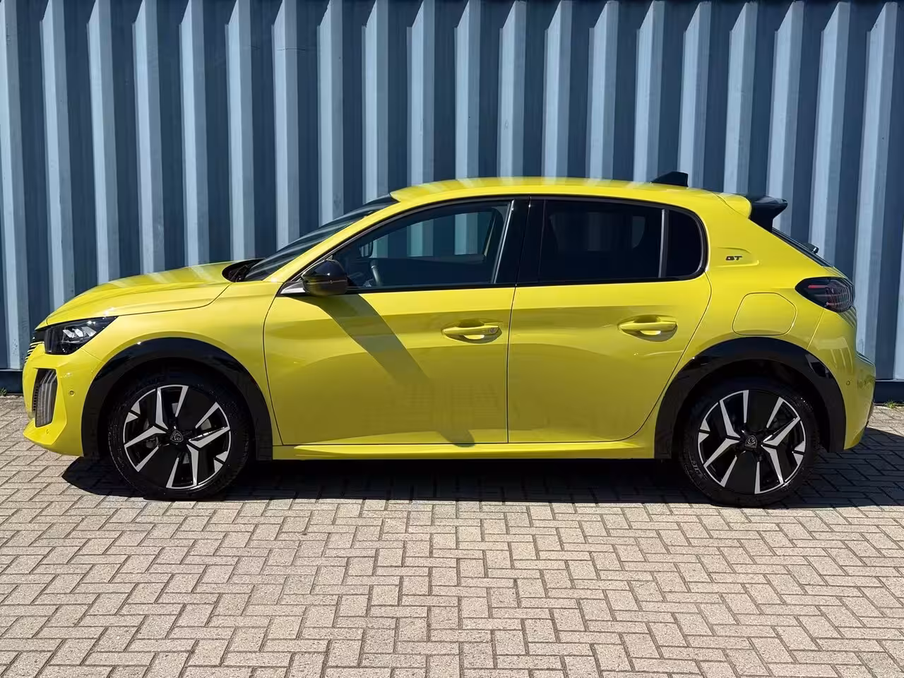 Peugeot 208 1.2 Hybrid 110 e-DCS6 GT 360 camera | Adeptieve cruise control met Stop&Go | Sfeerverlicht