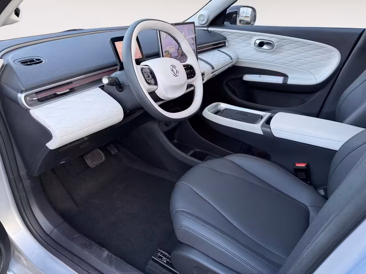 Dongfeng Box Premium Edition 42 kWh | Demo | BlackSilver | Zeer Compleet | 360 graden camera | Stoelver