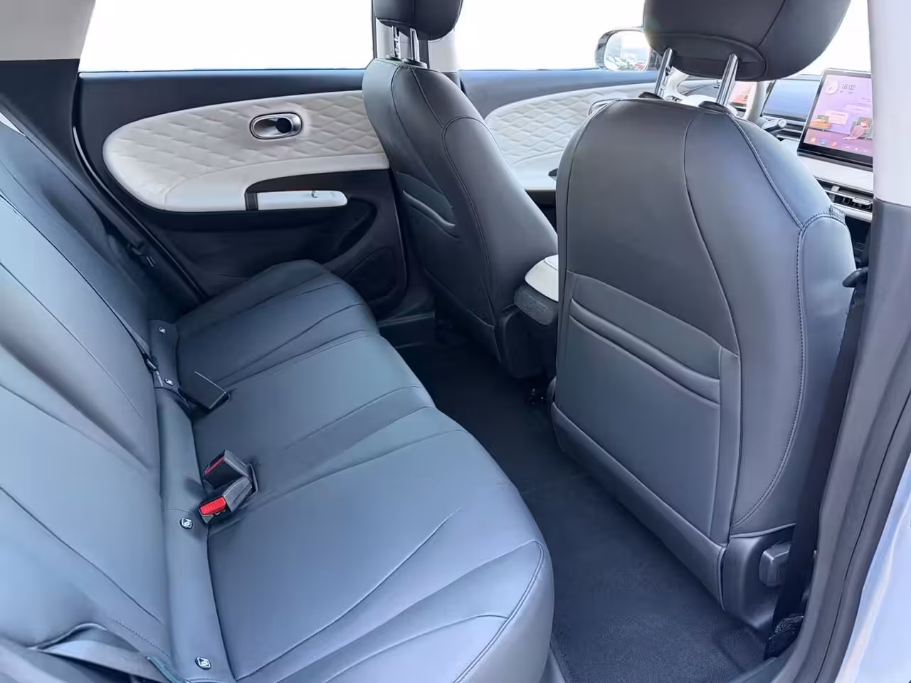 Dongfeng Box Premium Edition 42 kWh | Demo | BlackSilver | Zeer Compleet | 360 graden camera | Stoelver