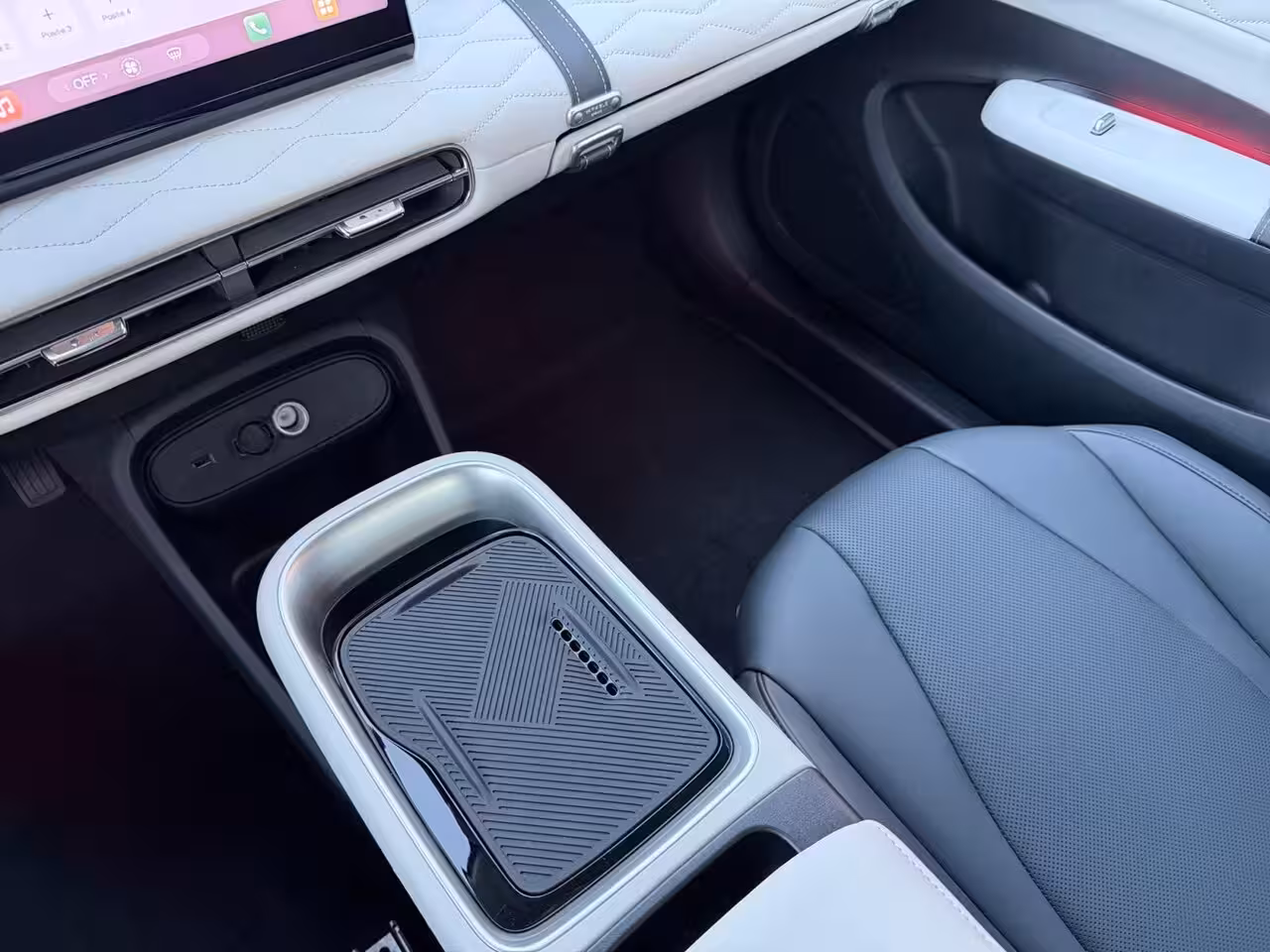 Dongfeng Box Premium Edition 42 kWh | Demo | BlackSilver | Zeer Compleet | 360 graden camera | Stoelver
