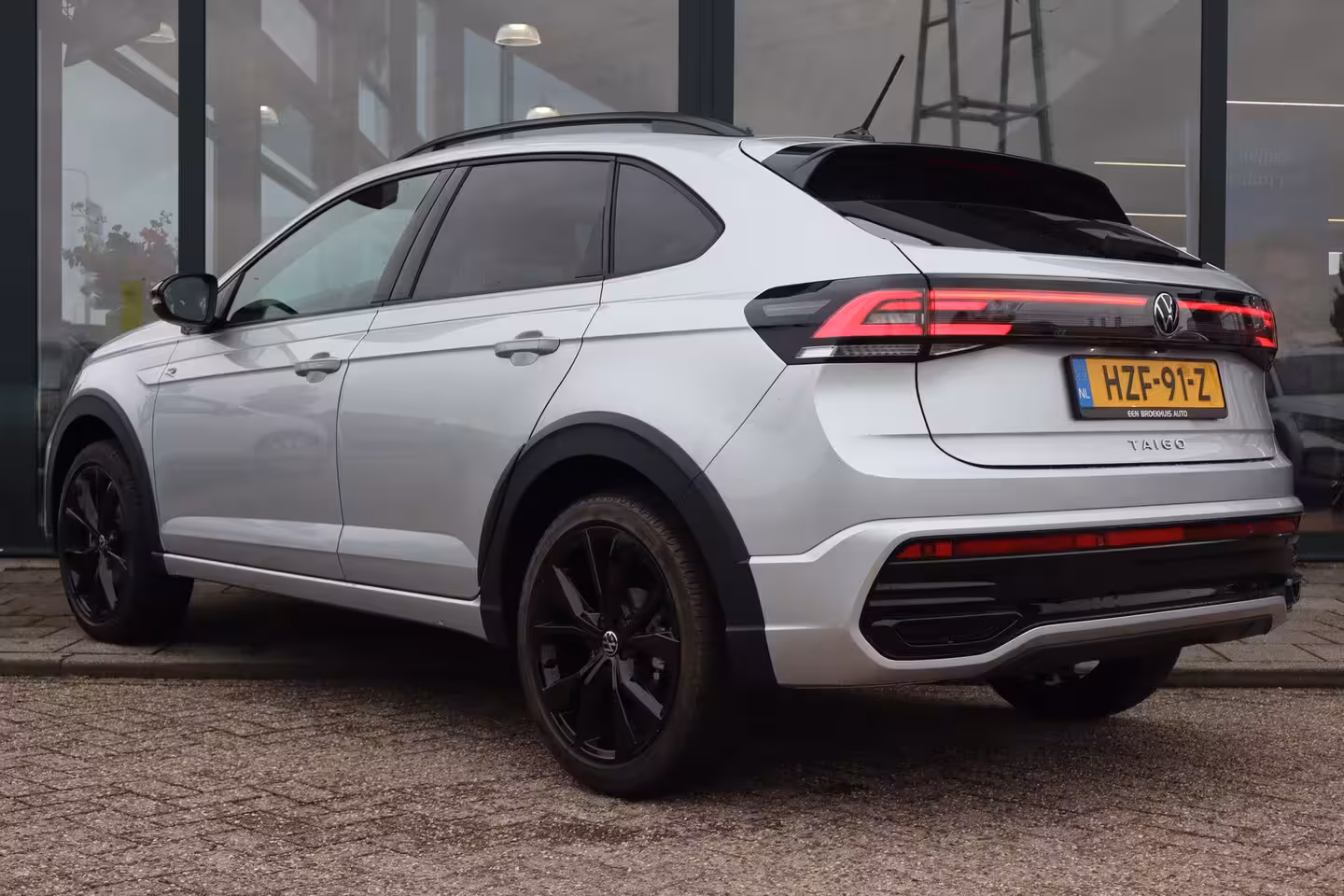 Volkswagen Taigo 1.0 TSI R-Line Edition Koplampverlichting LED Matrix ('IQ.Light ') | Verwarmbare voorstoel