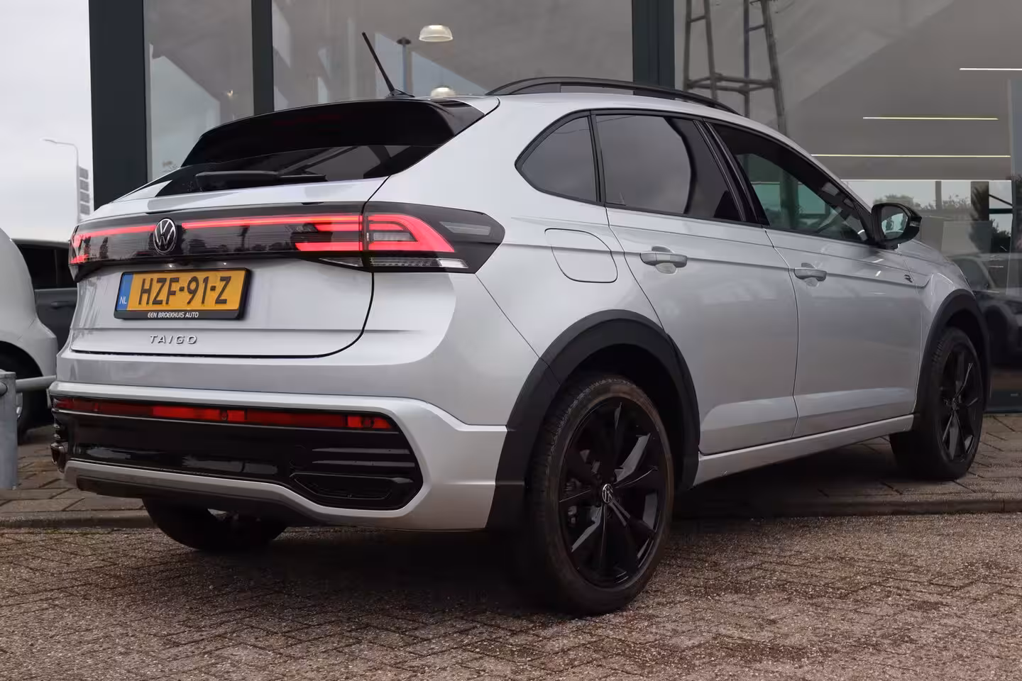Volkswagen Taigo 1.0 TSI R-Line Edition Koplampverlichting LED Matrix ('IQ.Light ') | Verwarmbare voorstoel