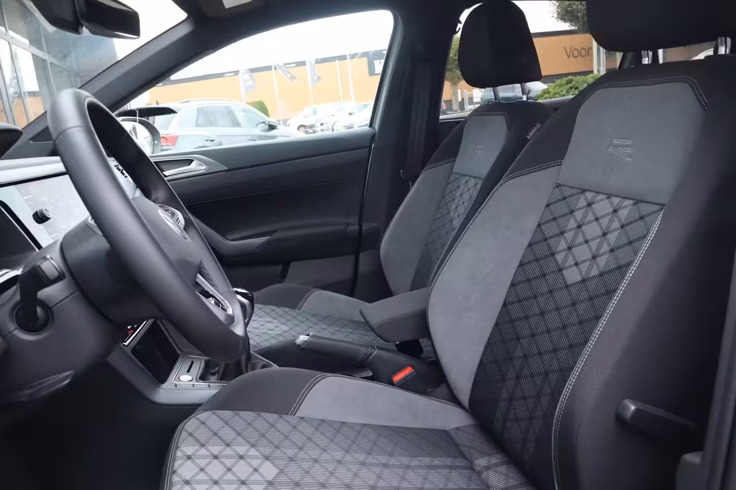 Volkswagen Taigo 1.0 TSI R-Line Edition Koplampverlichting LED Matrix ('IQ.Light ') | Verwarmbare voorstoel