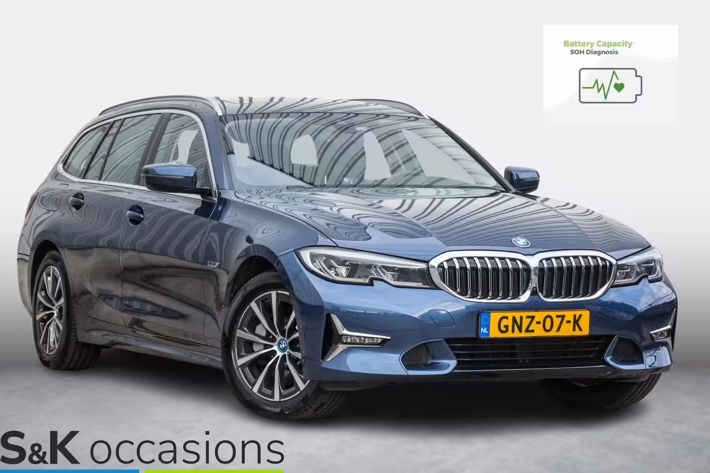 BMW 3-serie Touring 330e xDrive Pano Led Leder Business Edition Plus