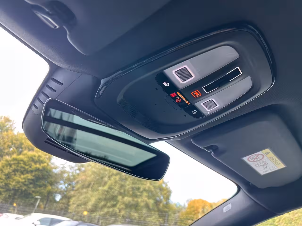 Volvo XC60 2.0 T6 Plug-in hybrid AWD Plus Black Edition | Trekhaak | SoH 96% | Harman/Kardon | Pano |