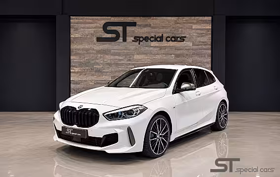 BMW 1-serie M135i xDrive|Harman|HUP|Memory|Leder|Virtual