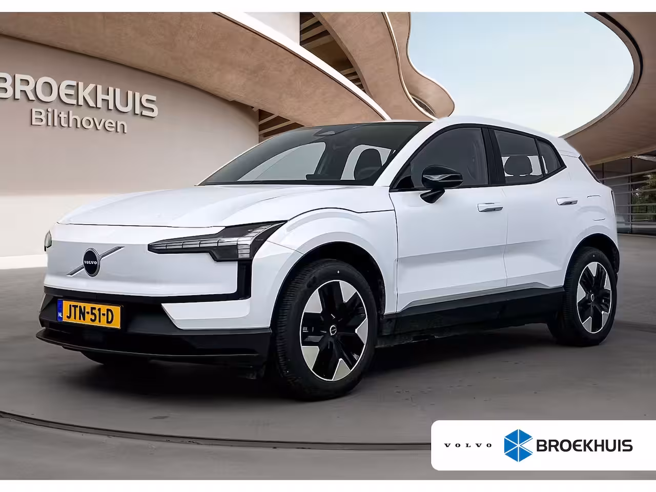 Volvo EX30 Single Motor Plus Europa 51 kWh | Stoel + Stuurverwarming | 18 inch LM Velgen | PDC + came