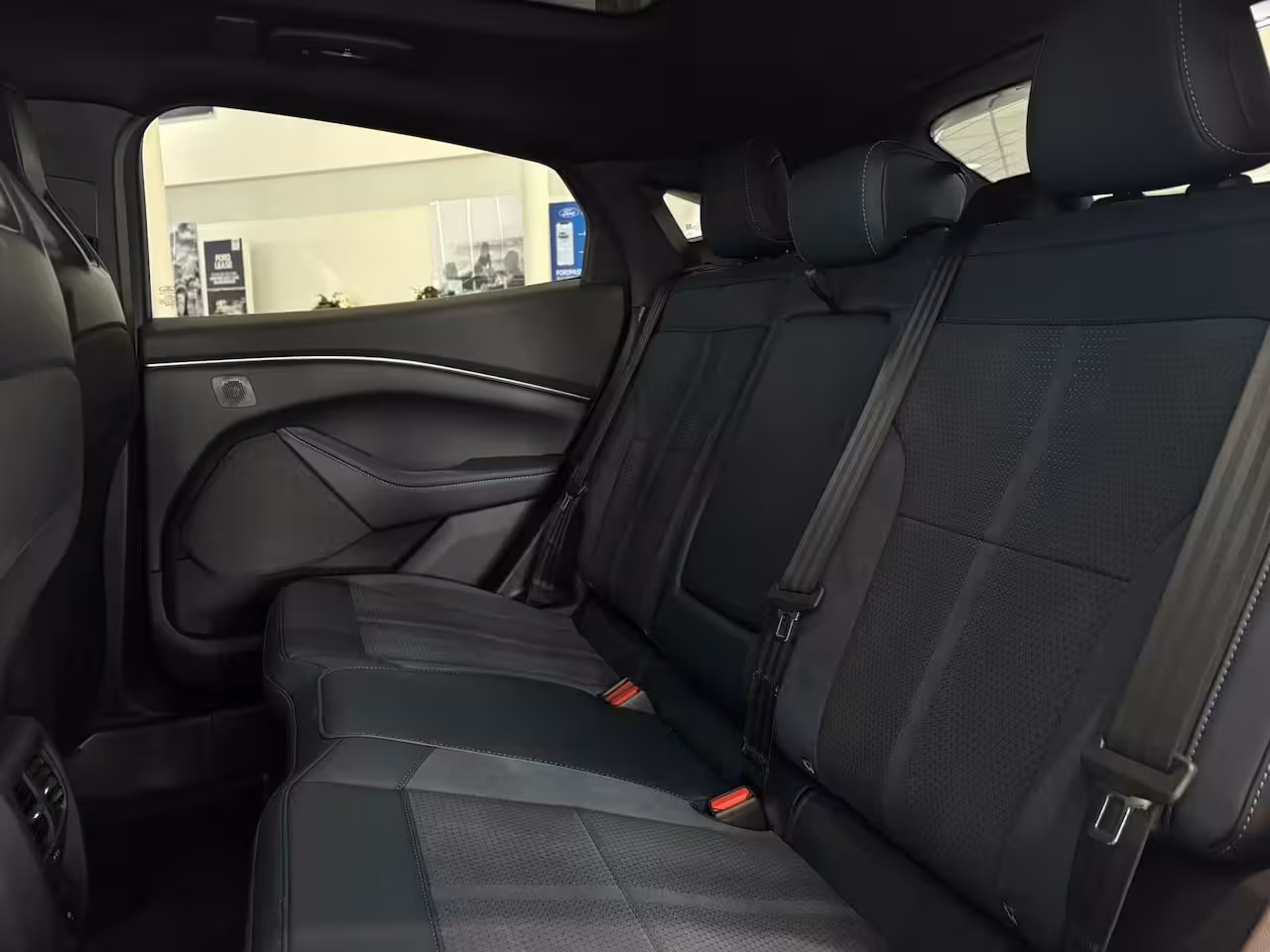 Ford Mustang Mach-E GT Extended AWD 91 kWh NIEUW TE BESTELLEN | CALIFORNIA SPECIAL | PANORAMADAK | B&O GELUIDS