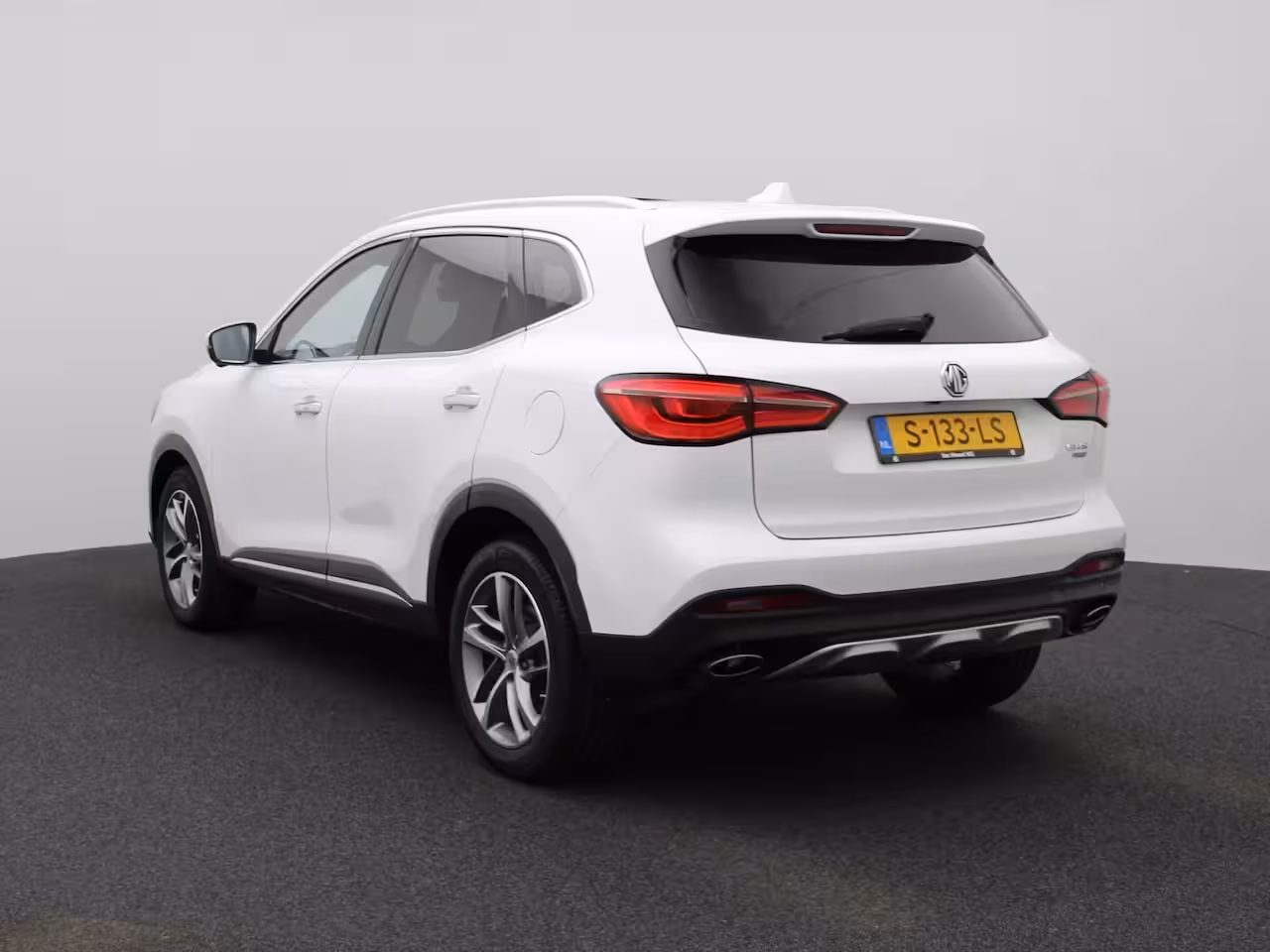 MG EHS 1.5 TGDI PHEV Aut. Luxury | Panoramadak | Leder | Led Koplampen | 360 Camera | CarPlay | L