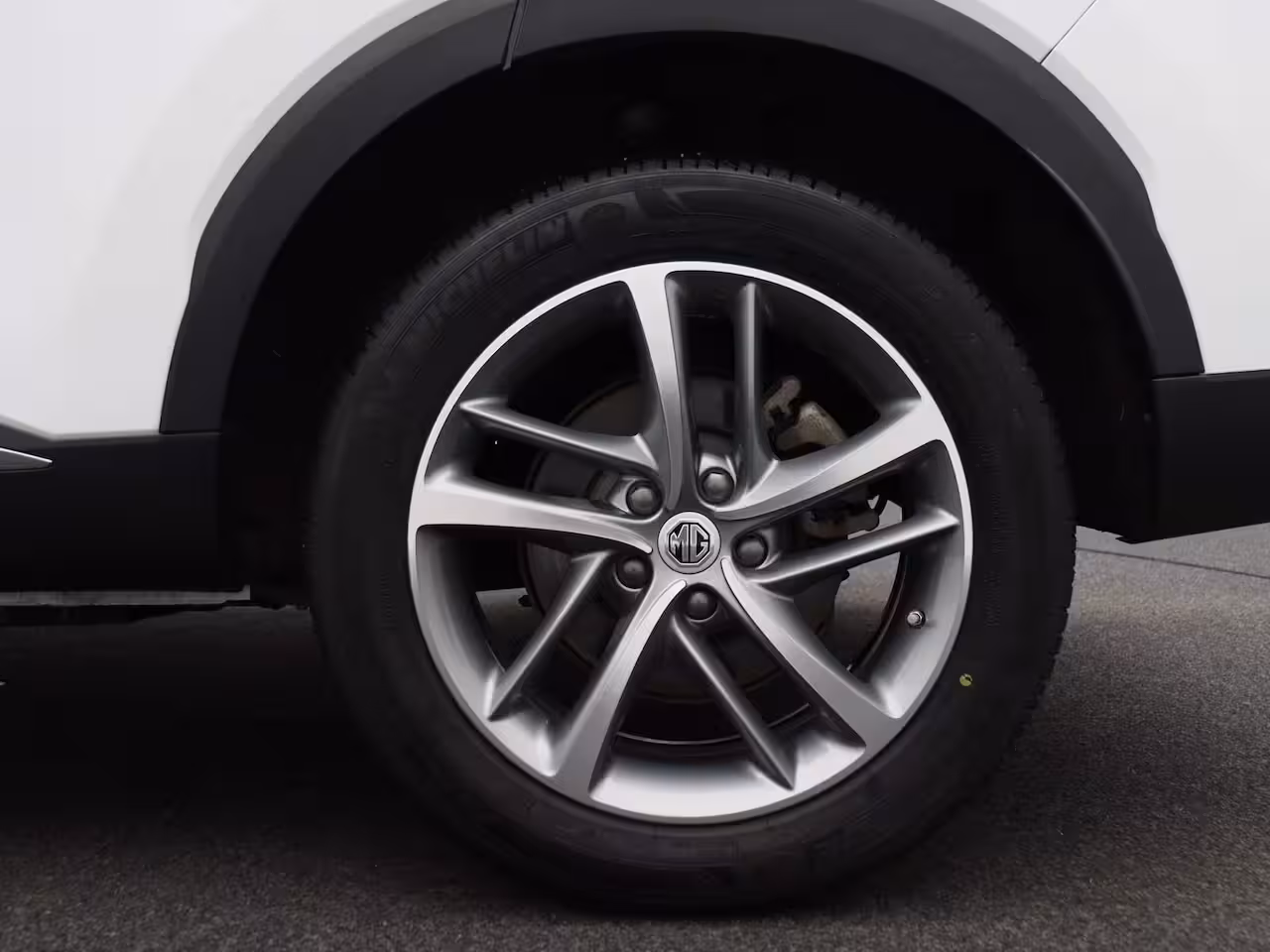 MG EHS 1.5 TGDI PHEV Aut. Luxury | Panoramadak | Leder | Led Koplampen | 360 Camera | CarPlay | L
