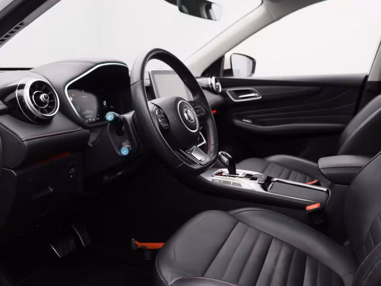 MG EHS 1.5 TGDI PHEV Aut. Luxury | Panoramadak | Leder | Led Koplampen | 360 Camera | CarPlay | L