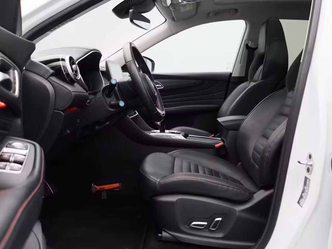 MG EHS 1.5 TGDI PHEV Aut. Luxury | Panoramadak | Leder | Led Koplampen | 360 Camera | CarPlay | L