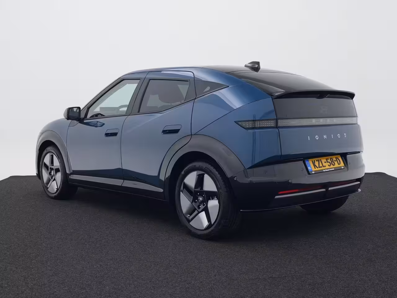 Hyundai IONIQ 3 Prime Sky 61 kWh | Beschikbaar 07-04-2026 | Panoramadak | Adaptieve Cruise Control | 360