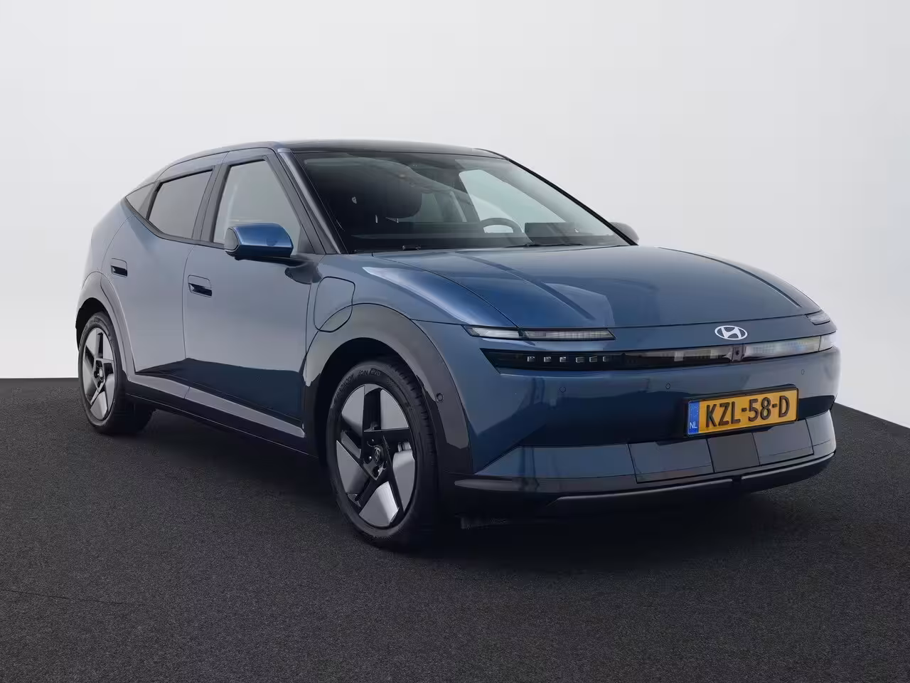 Hyundai IONIQ 3 Prime Sky 61 kWh | Beschikbaar 07-04-2026 | Panoramadak | Adaptieve Cruise Control | 360