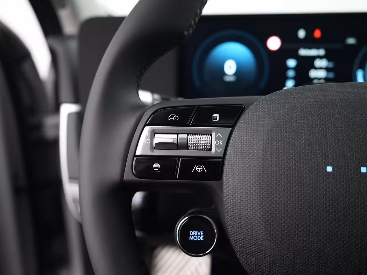 Hyundai IONIQ 5 Long Range Lounge 84 kWh | Vision Panoramadak | Lederen bekleding | Elektrisch verstelbare