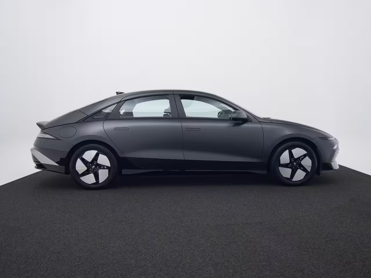 Hyundai IONIQ 6 Pure Edition 63 kWh | FACELIFT | Adaptieve Cruise Control | Achteruitrijcamera | Apple Car