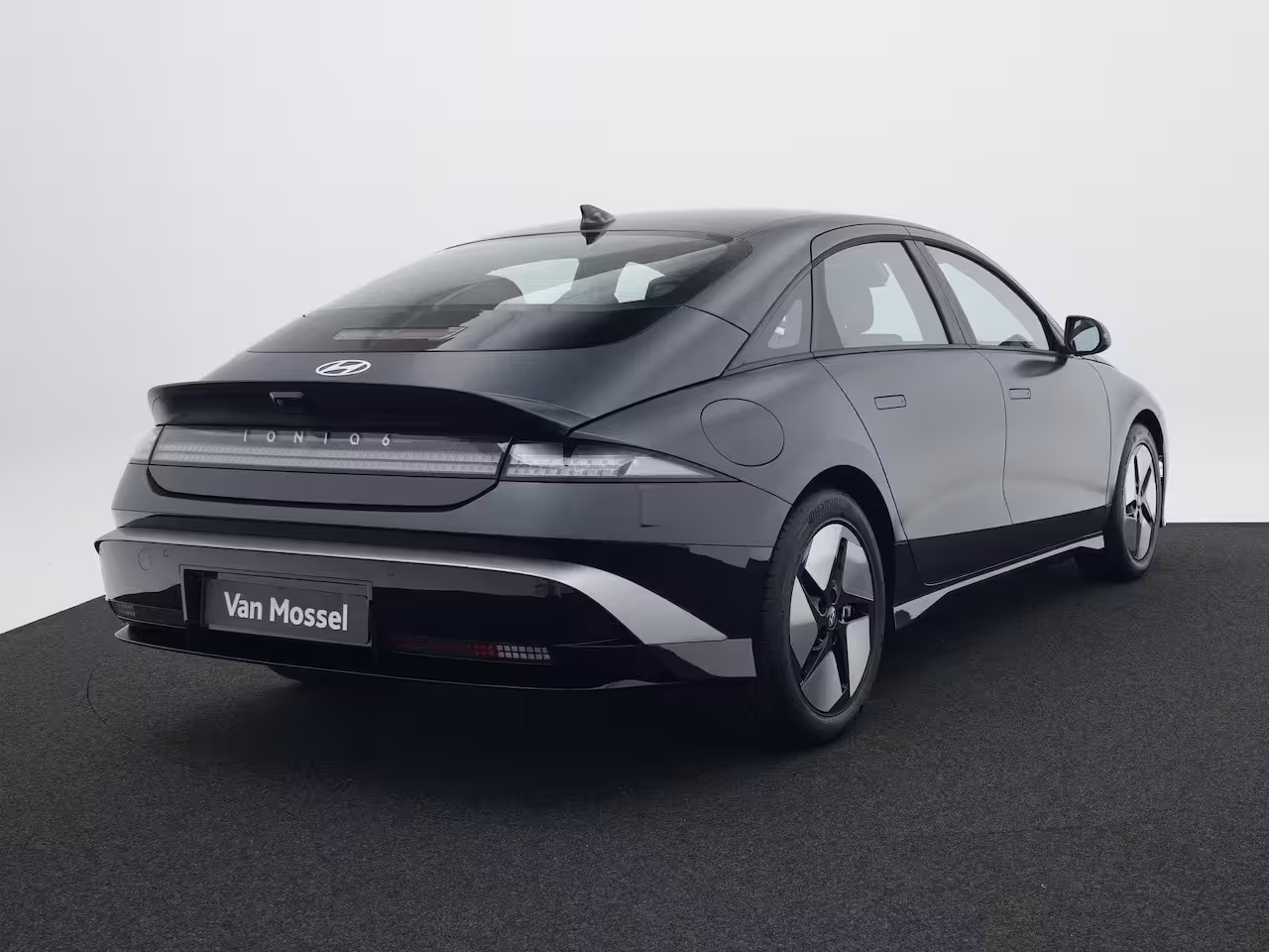 Hyundai IONIQ 6 Pure Edition 63 kWh | FACELIFT | Adaptieve Cruise Control | Achteruitrijcamera | Apple Car