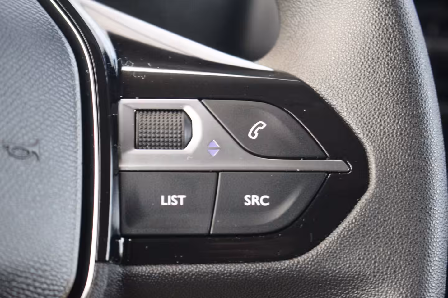 Peugeot Partner Premium L2 | Airco | Navi | Stoelverw. | Cruise C. | BLIS | PDC V&A | CarPlay | Betimmerin