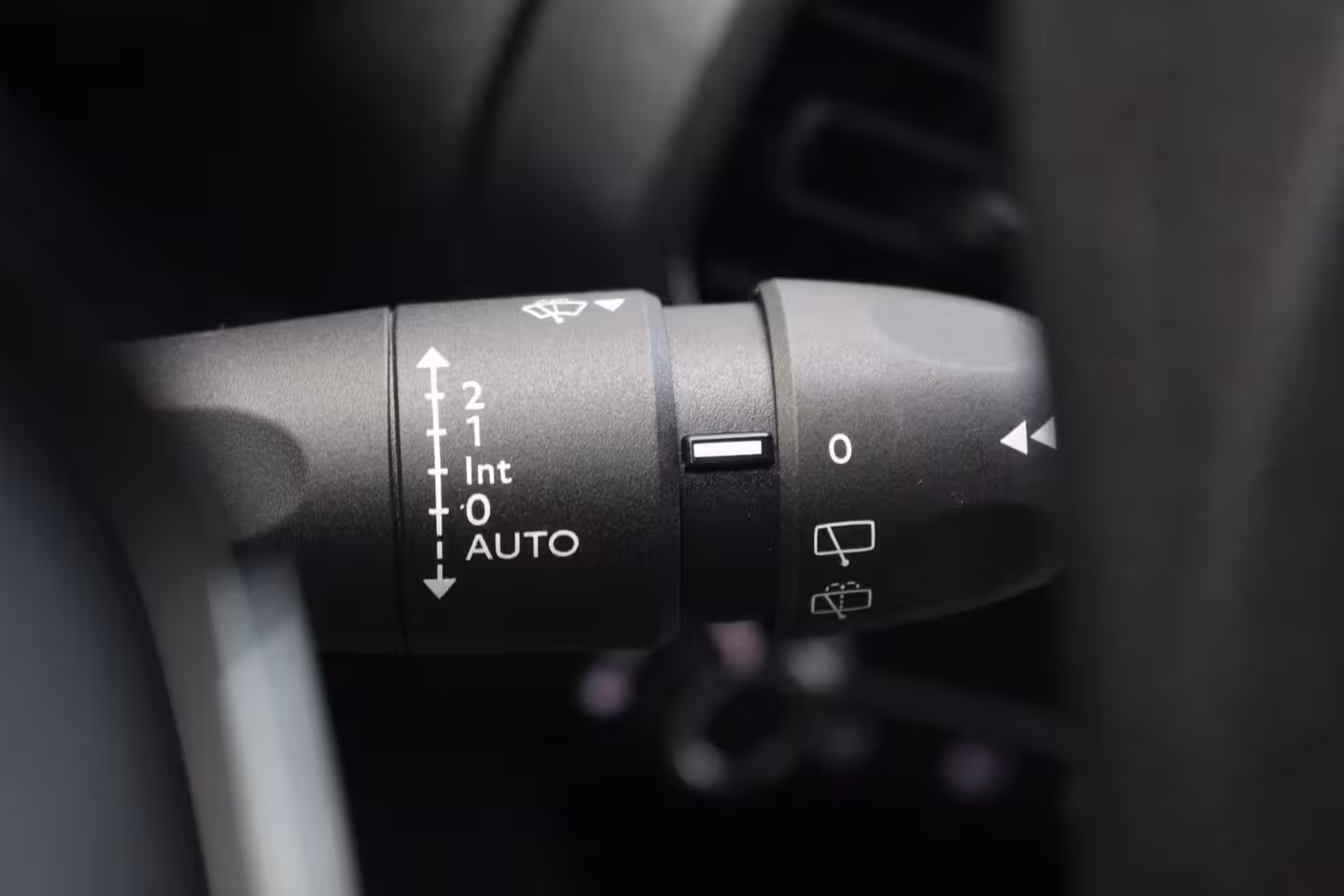 Peugeot Partner Premium L2 | Airco | Navi | Stoelverw. | Cruise C. | BLIS | PDC V&A | CarPlay | Betimmerin
