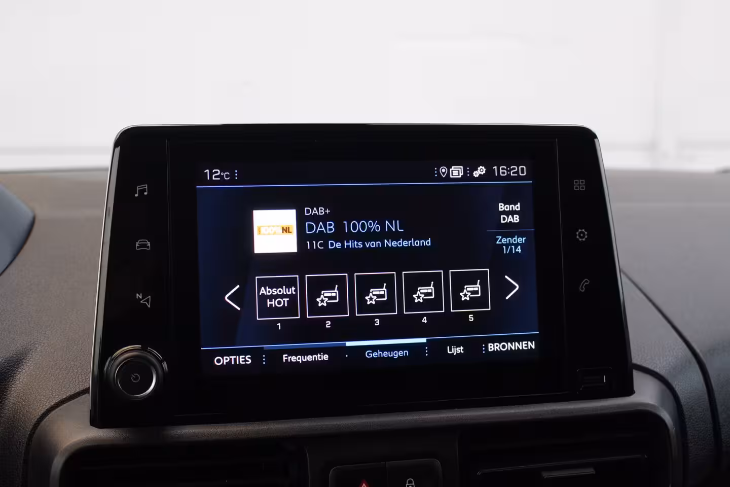 Peugeot Partner Premium L2 | Airco | Navi | Stoelverw. | Cruise C. | BLIS | PDC V&A | CarPlay | Betimmerin