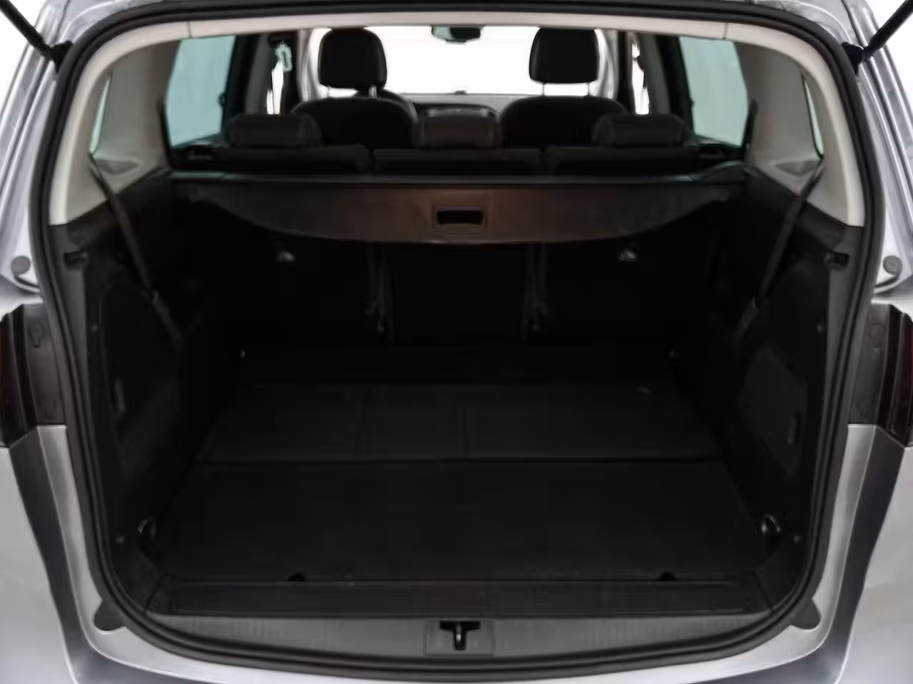 Opel Zafira 1.4 Turbo Business+ 7p. | 140pk | Navigatie | Trekhaak | Camera |