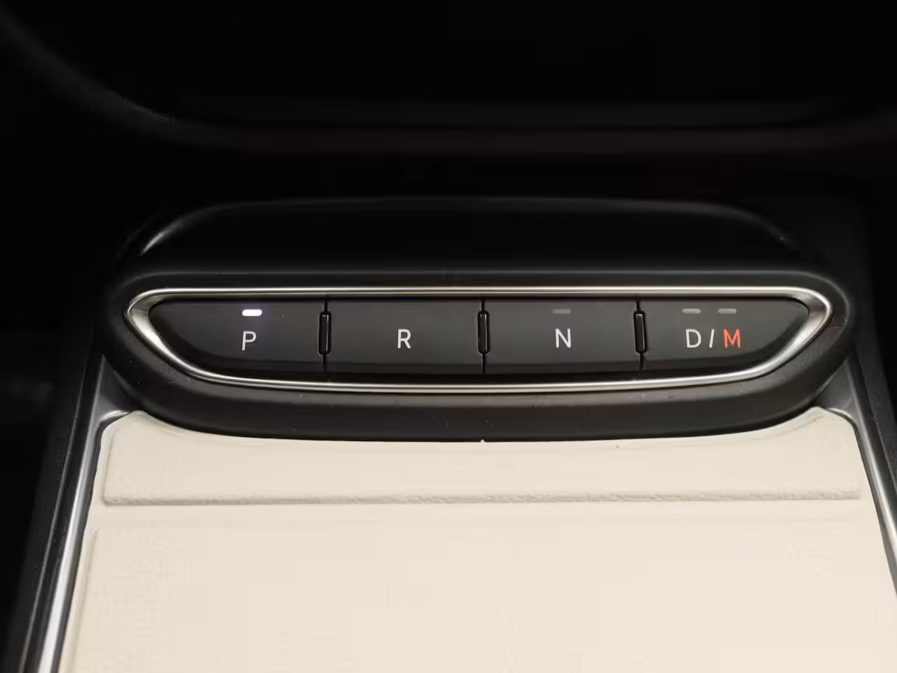 Fiat 600 1.2 Hybrid La Prima | Navigatie | Parkeercamera Achter | PDC V + A | Stoelverwarming |