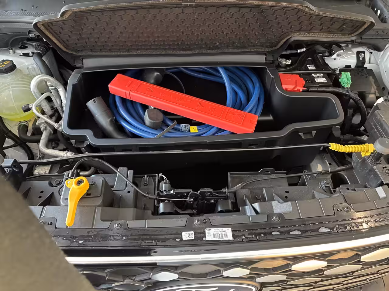 Ford Transit Courier E-Transit Trend 44 kWh | 136 PK | NAVIGATIE | ADAPTIVE CRUISE CONTROL | APPLE CARPLAY/ANDR