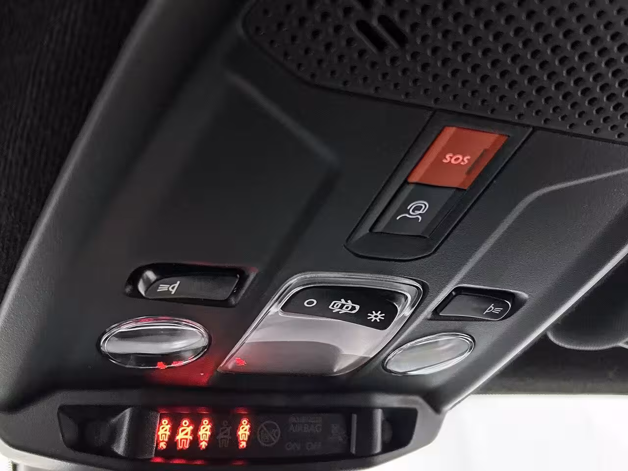 Opel Corsa 1.2 GS | Camera | Navigatie | Apple Carplay | Sensoren Achter | Climate Control | Dodehoek