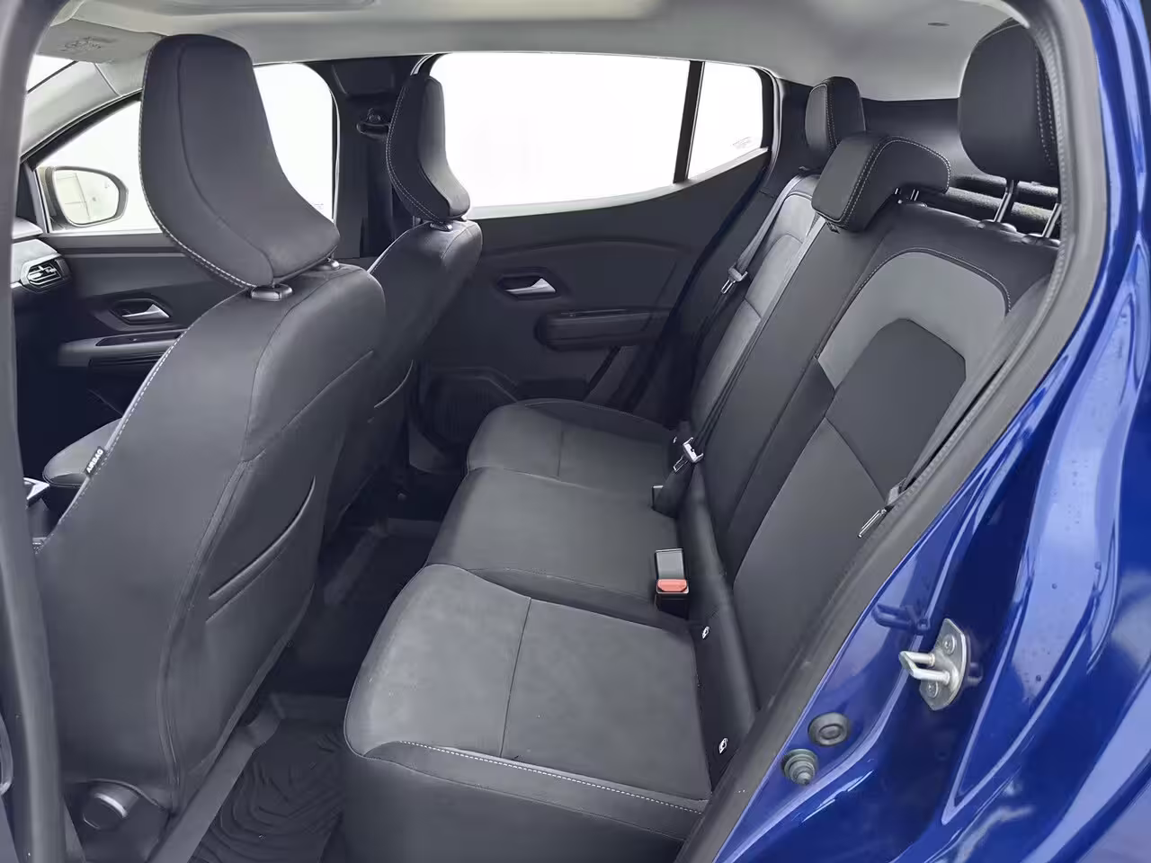 Dacia Sandero Stepway 1.2 Eco-G Extreme 120PK | Automaat | Schuifdak | Navigatie | Draadloze Telefoonlader | Ron