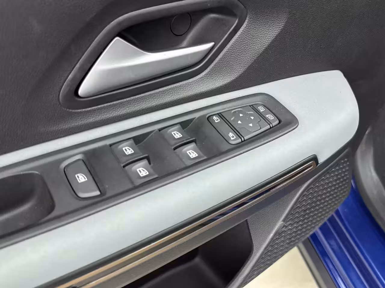 Dacia Sandero Stepway 1.2 Eco-G Extreme 120PK | Automaat | Schuifdak | Navigatie | Draadloze Telefoonlader | Ron
