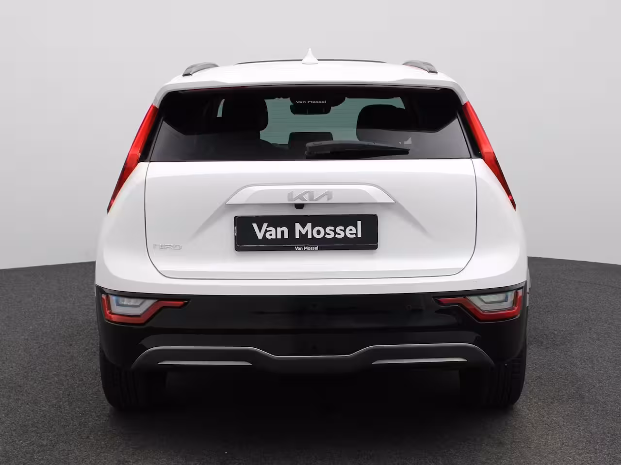 Kia Niro EV DynamicPlusLine 64.8 kWh 204PK | Schuif-/Kanteldak | Head-Up Display | Navigatie | Stoel