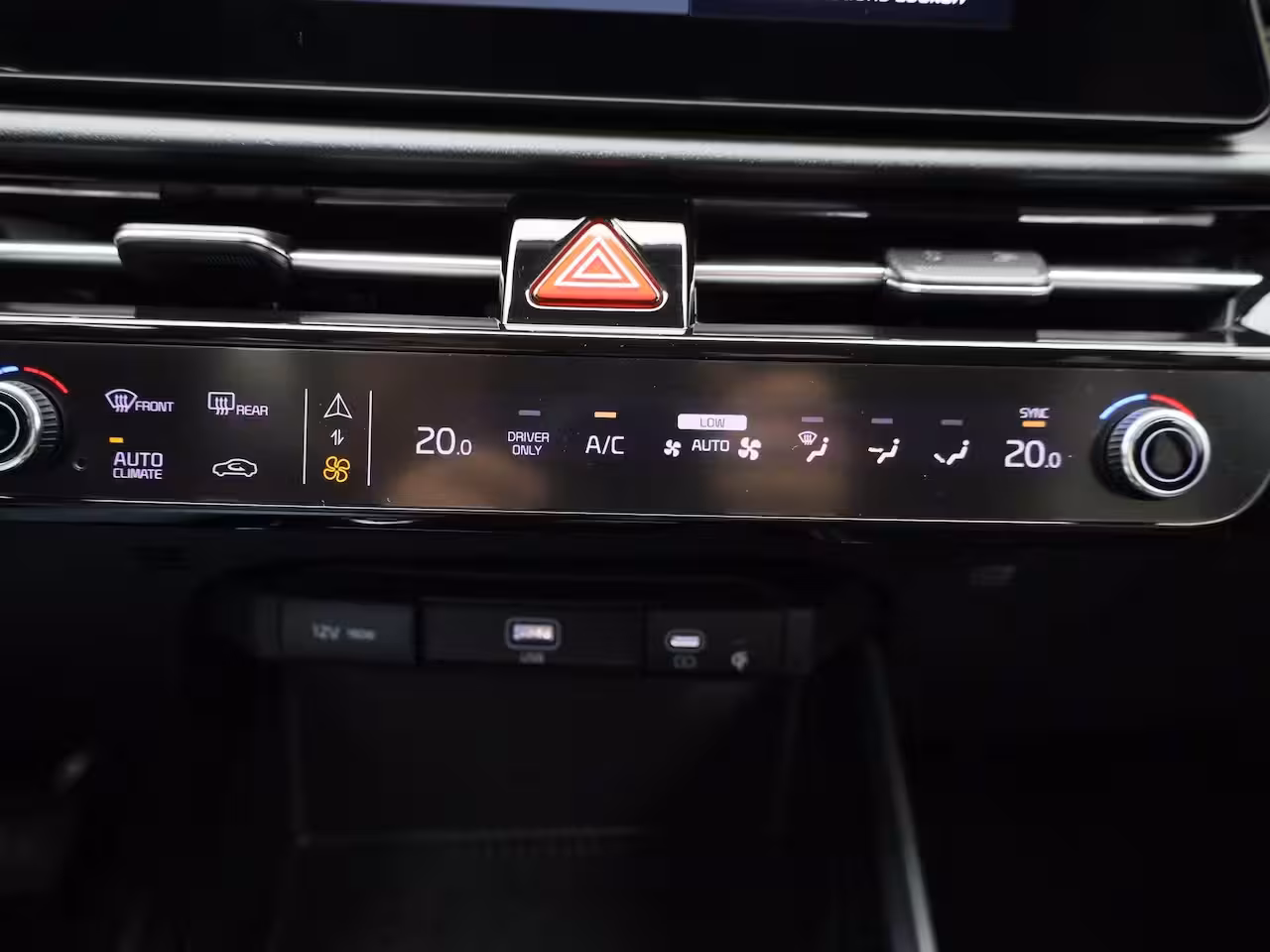 Kia Niro EV DynamicPlusLine 64.8 kWh 204PK | Schuif-/Kanteldak | Head-Up Display | Navigatie | Stoel