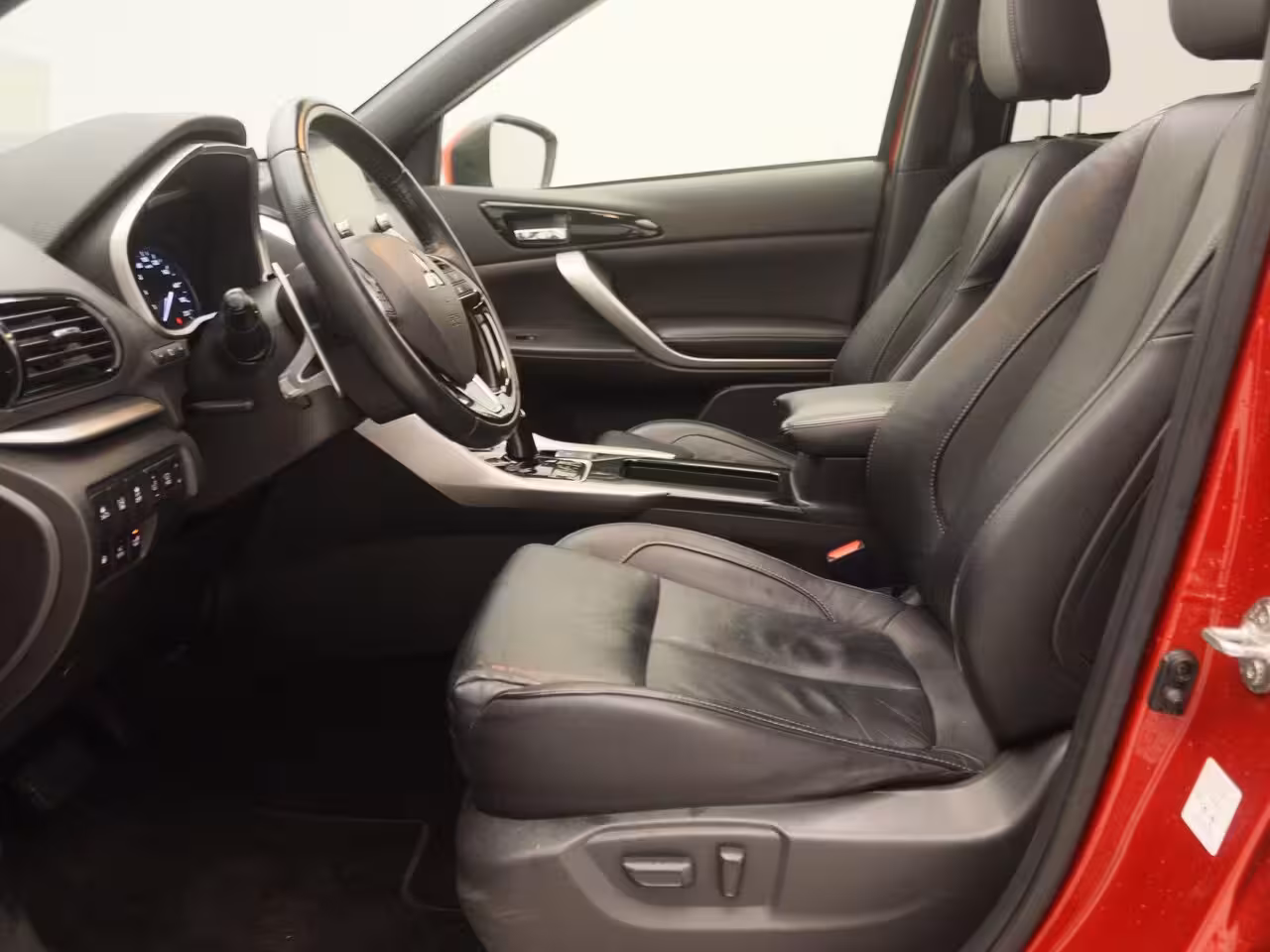 Mitsubishi Eclipse Cross 2.4 PHEV Instyle | Panoramadak | Achteruitrijcamera | Apple Carplay/Android Auto | Lederen
