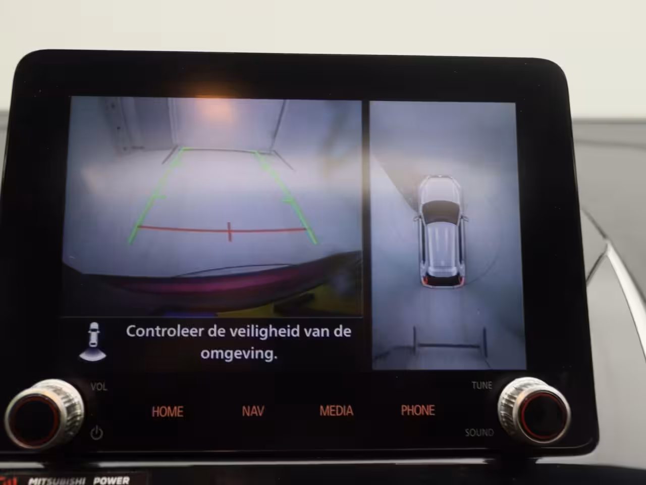 Mitsubishi Eclipse Cross 2.4 PHEV Instyle | Panoramadak | Achteruitrijcamera | Apple Carplay/Android Auto | Lederen