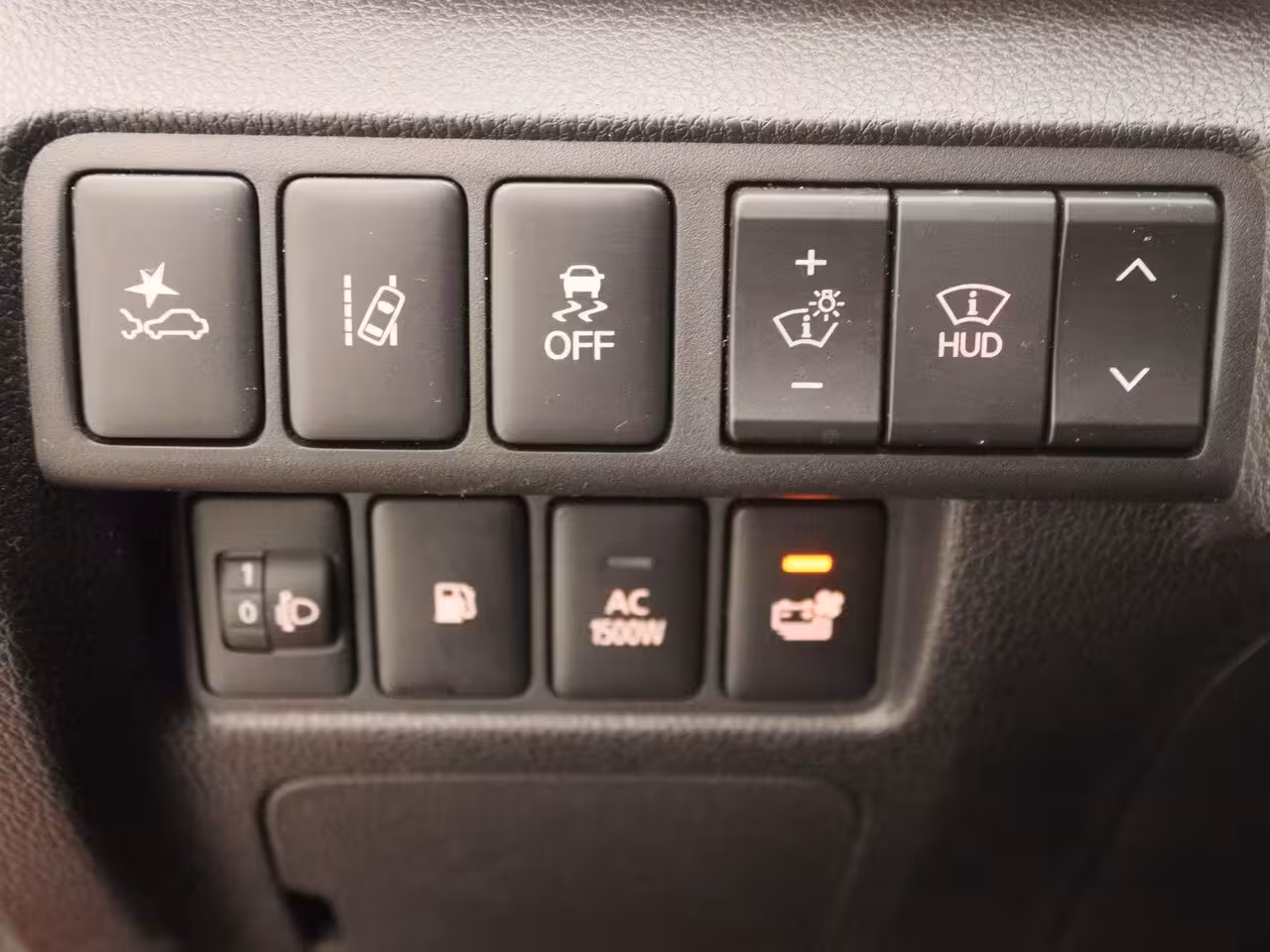 Mitsubishi Eclipse Cross 2.4 PHEV Instyle | Panoramadak | Achteruitrijcamera | Apple Carplay/Android Auto | Lederen