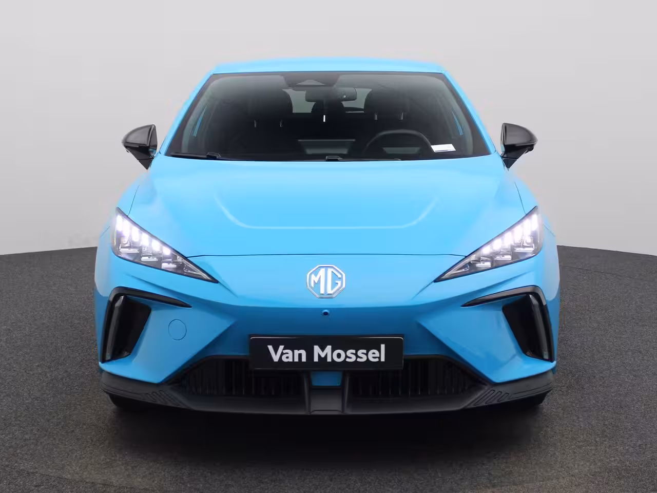 MG MG4 64 kWh Luxury | Rondom Camera | Stoelverwarming | Cruise Control | Apple Carplay/Android A