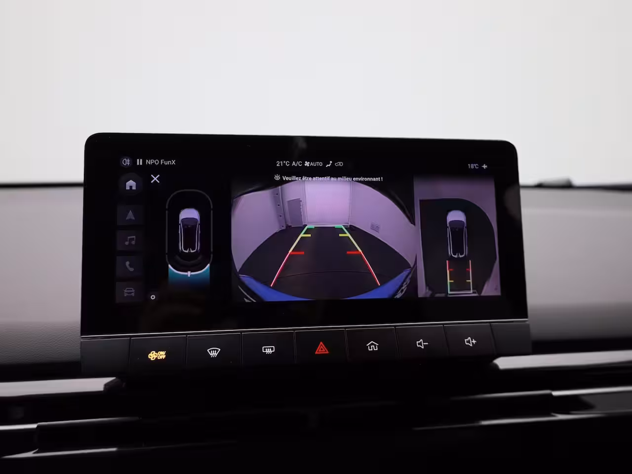 MG MG4 64 kWh Luxury | Rondom Camera | Stoelverwarming | Cruise Control | Apple Carplay/Android A