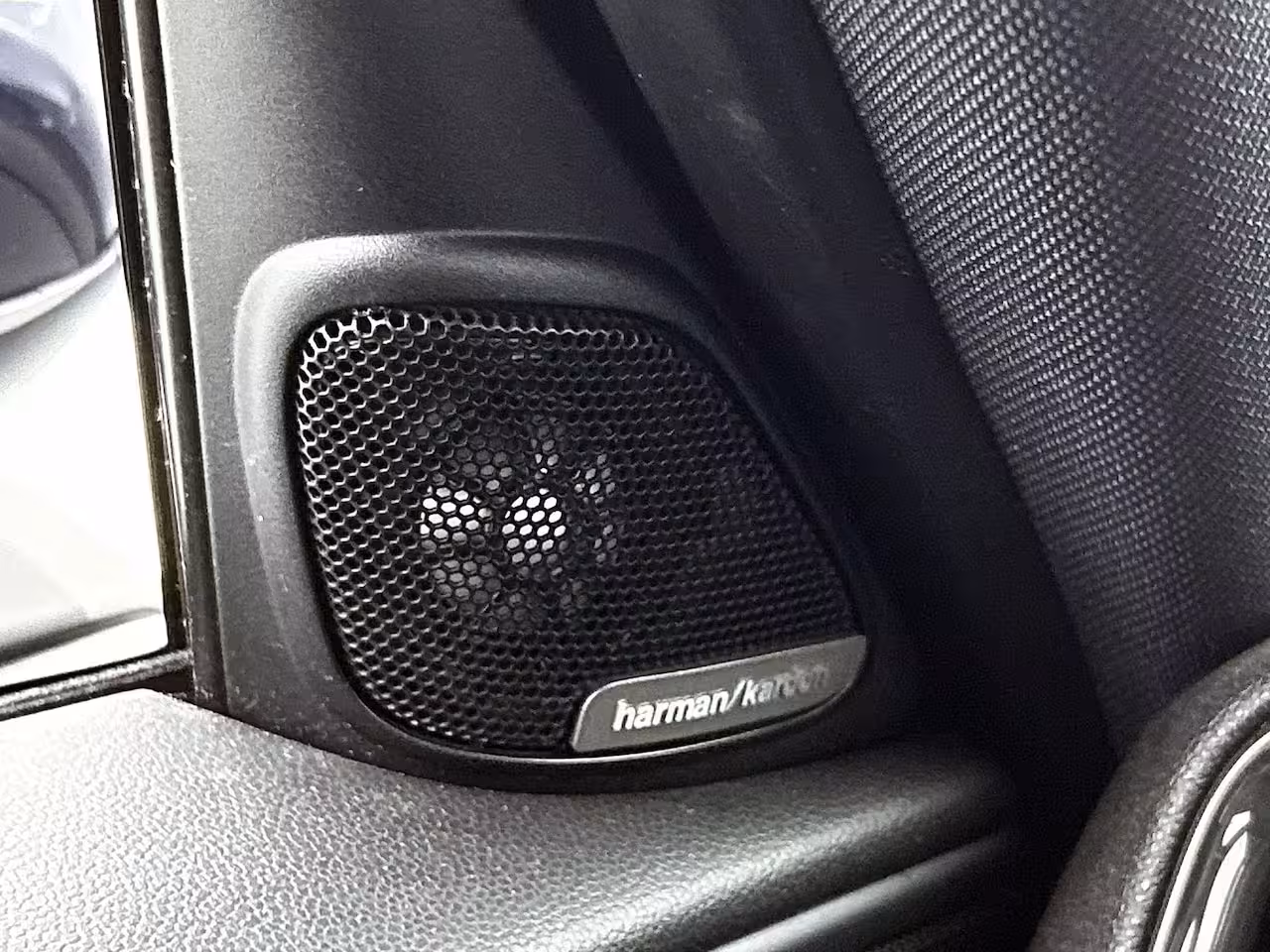 Mini Countryman 1.5 Cooper S E ALL4 Chili PHEV | HARMAN/KARDON | LEER | CAMERA | STOELVERWARMING | NAVIGAT