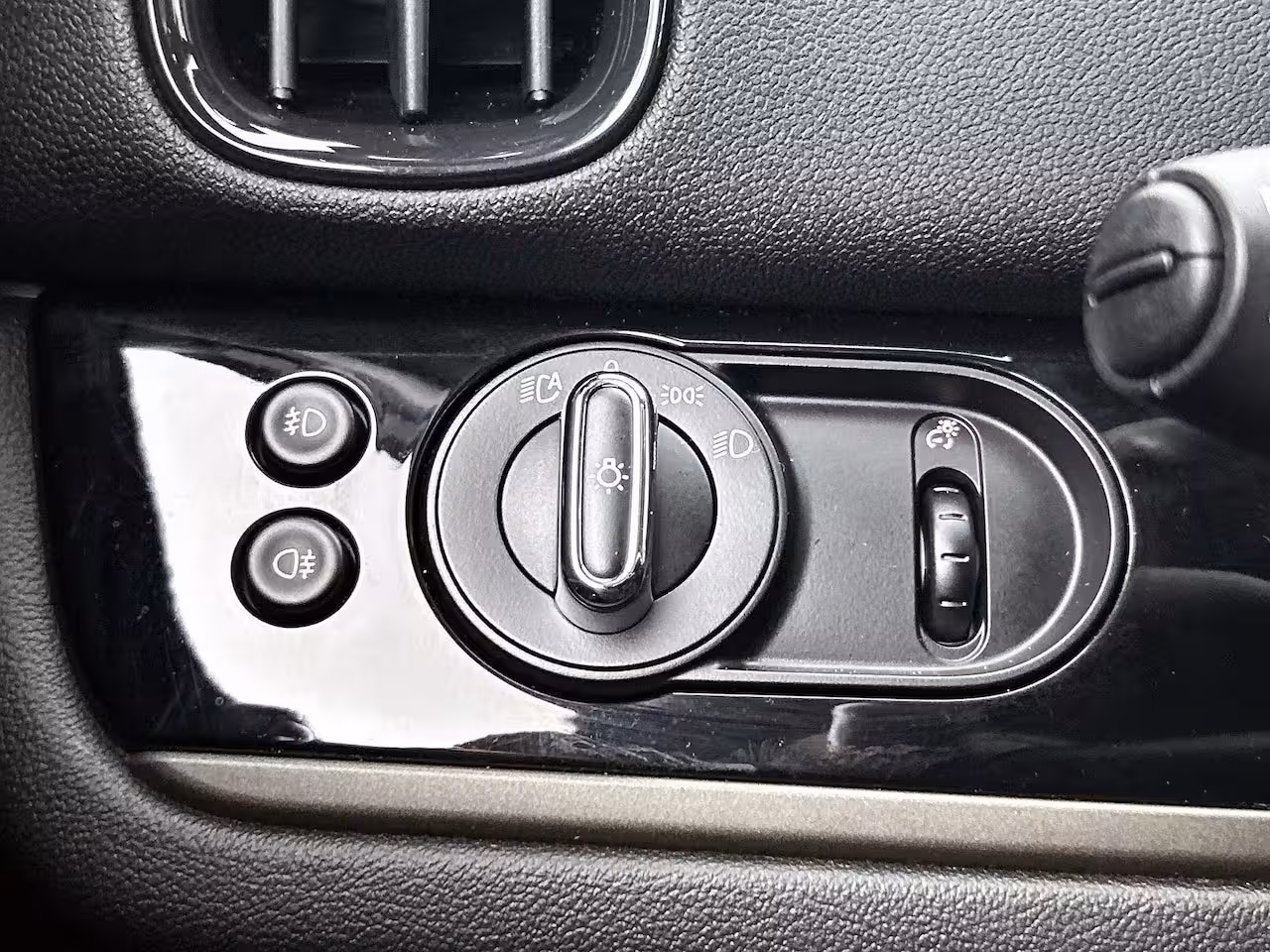 Mini Countryman 1.5 Cooper S E ALL4 Chili PHEV | HARMAN/KARDON | LEER | CAMERA | STOELVERWARMING | NAVIGAT