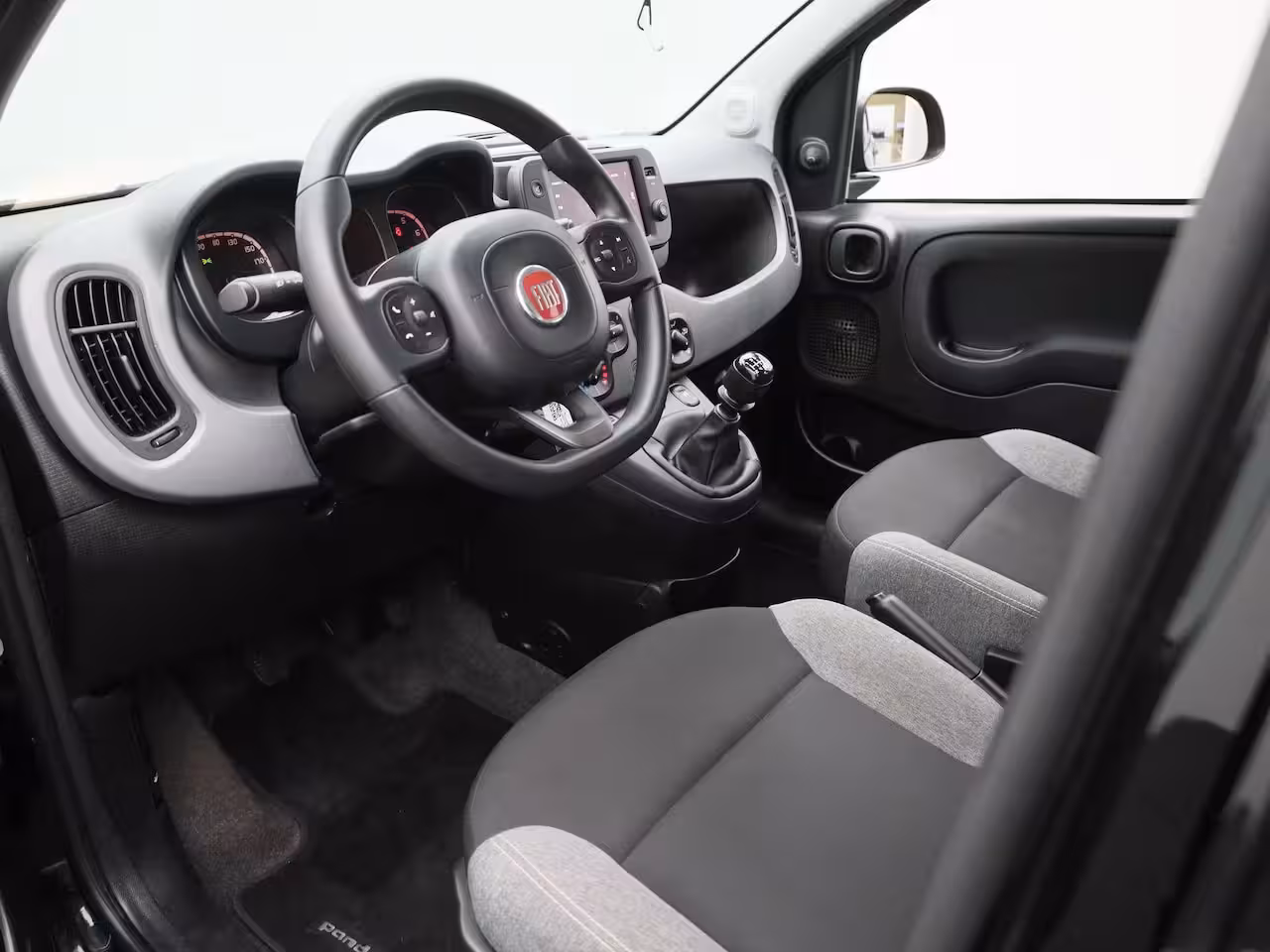 Fiat Panda 1.0 Hybrid City Life | 5-ZITS | AIRCO | ELEKTRISCHE RAMEN VOOR | BLUETOOTH EN DAB RADIO