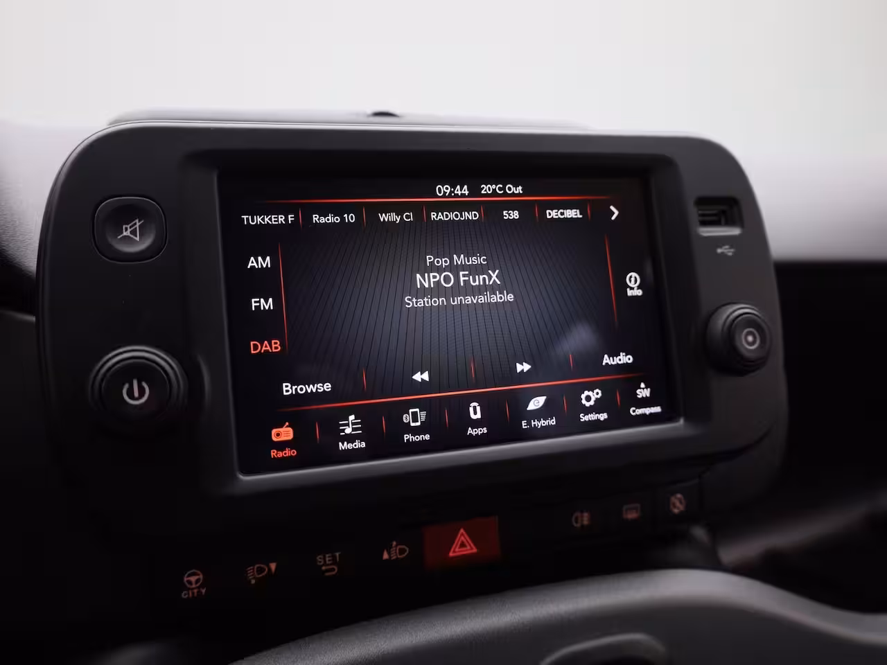 Fiat Panda 1.0 Hybrid City Life | 5-ZITS | AIRCO | ELEKTRISCHE RAMEN VOOR | BLUETOOTH EN DAB RADIO