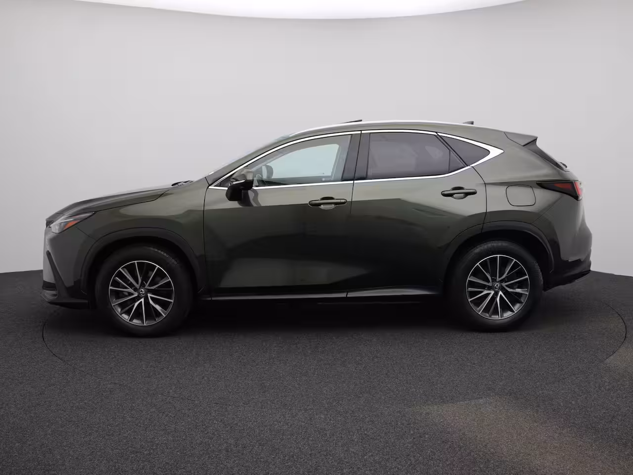 Lexus NX 450h+ AWD Luxury Line | PANORAMADAK | HEAD-UP DISPLAY | LEDERENSTOELEN MET MEMORY | CAMERA