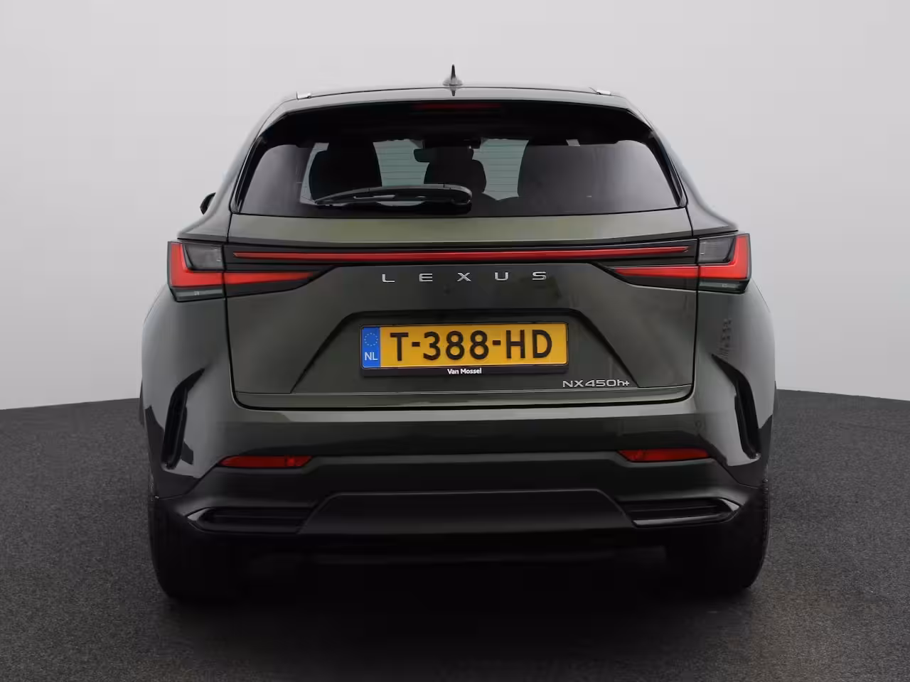 Lexus NX 450h+ AWD Luxury Line | PANORAMADAK | HEAD-UP DISPLAY | LEDERENSTOELEN MET MEMORY | CAMERA