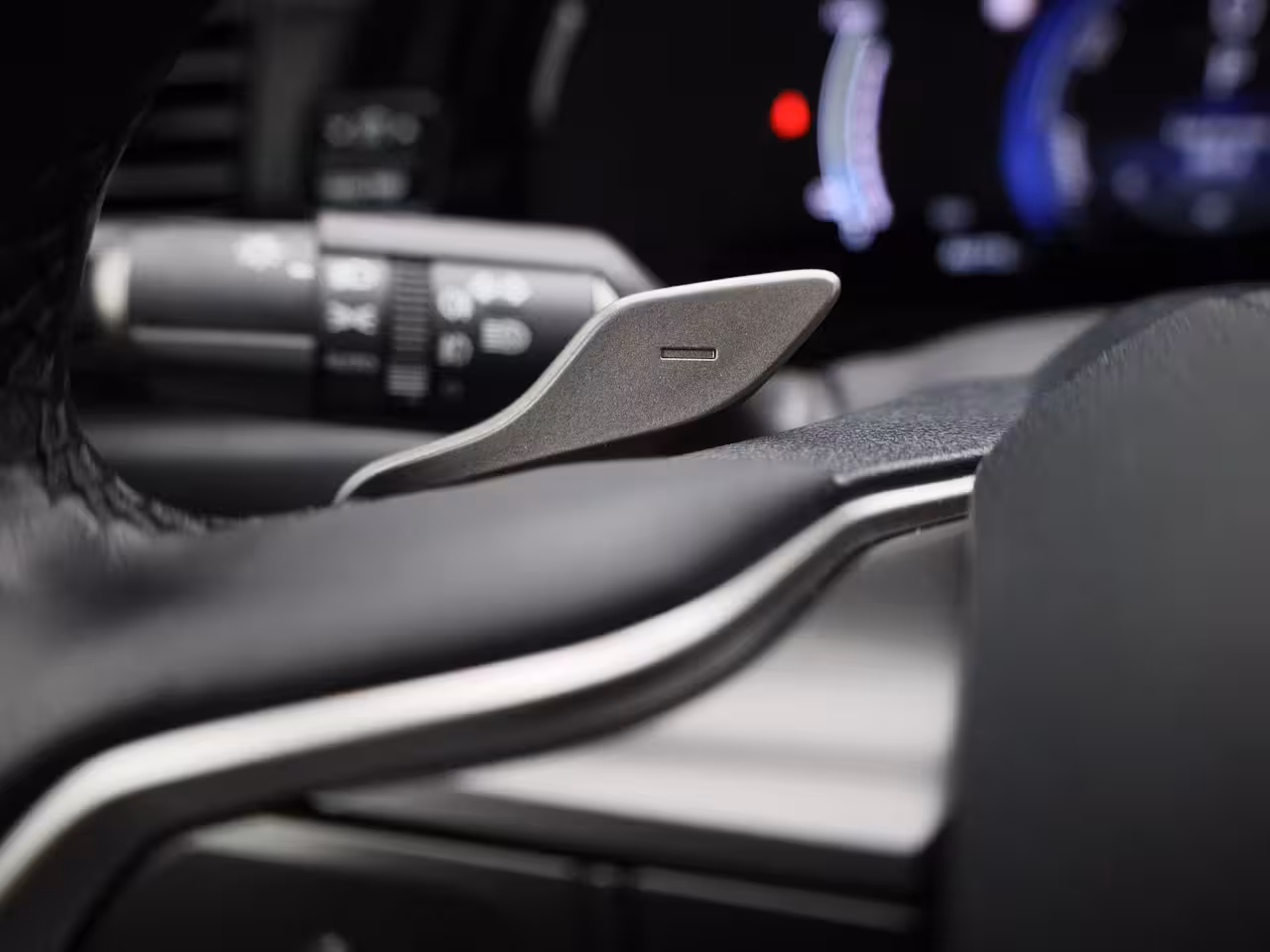 Lexus NX 450h+ AWD Luxury Line | PANORAMADAK | HEAD-UP DISPLAY | LEDERENSTOELEN MET MEMORY | CAMERA