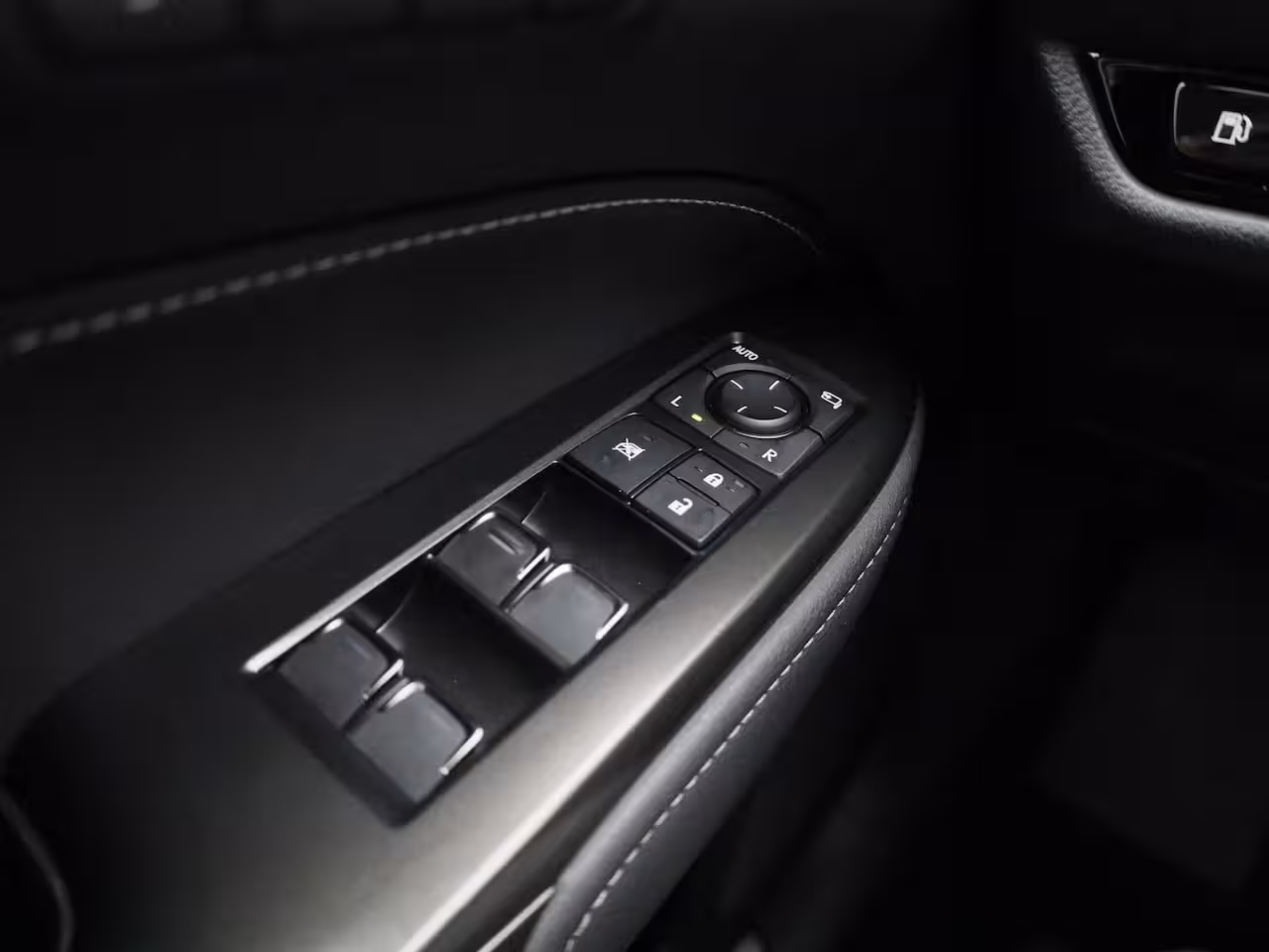 Lexus NX 450h+ AWD Luxury Line | PANORAMADAK | HEAD-UP DISPLAY | LEDERENSTOELEN MET MEMORY | CAMERA