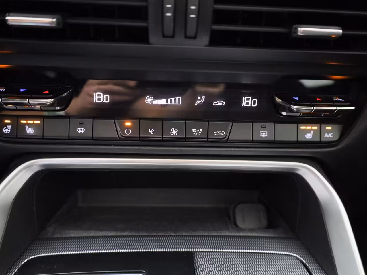 Mazda CX-60 2.5 e-SkyActiv PHEV Exclusive-Line | PANORAMADAK | STOEL-STUURWIELVERWARMING | CAMERA | NA