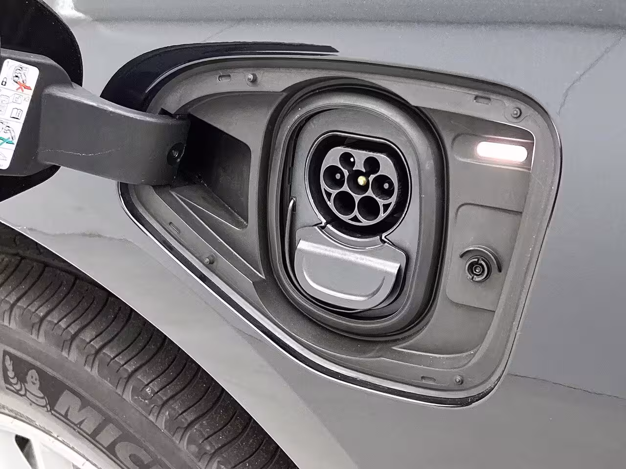 Jaguar I-PACE EV400 S 90 kWh | LEER | 360 CAMERA | MERIDIAN AUDIO | NAVIGATIE | ELEKTRISCHE BESTUURDERSS